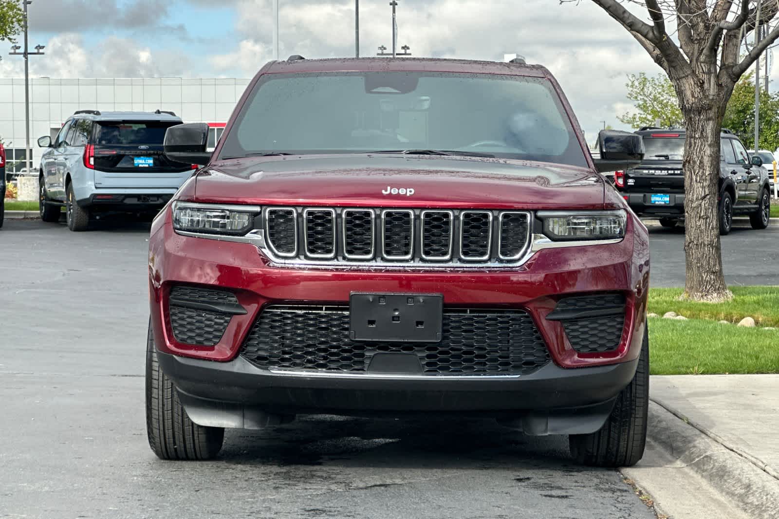 Thumbnail: 2025 Jeep Grand Cherokee - 10