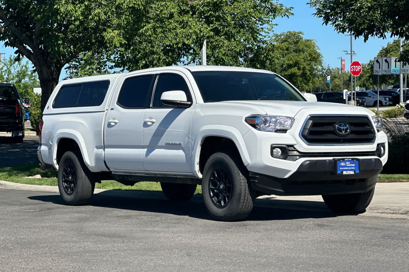 Thumbnail: 2022 Toyota Tacoma - 9