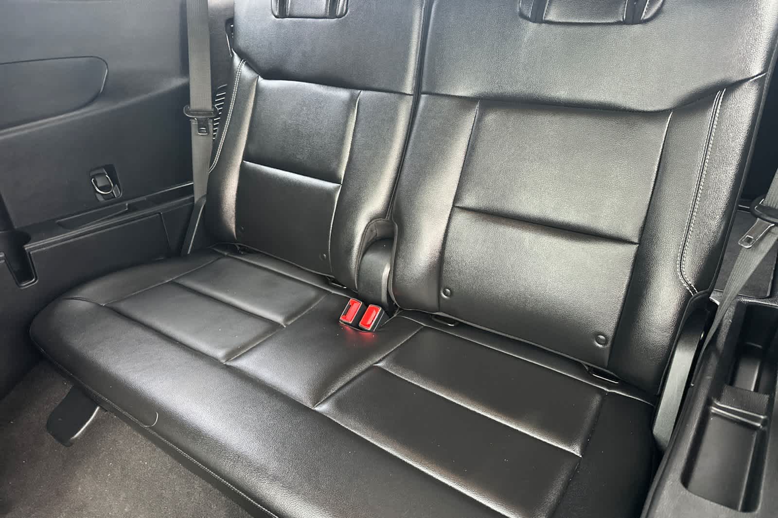 Thumbnail: 2020 Ford Explorer - 15