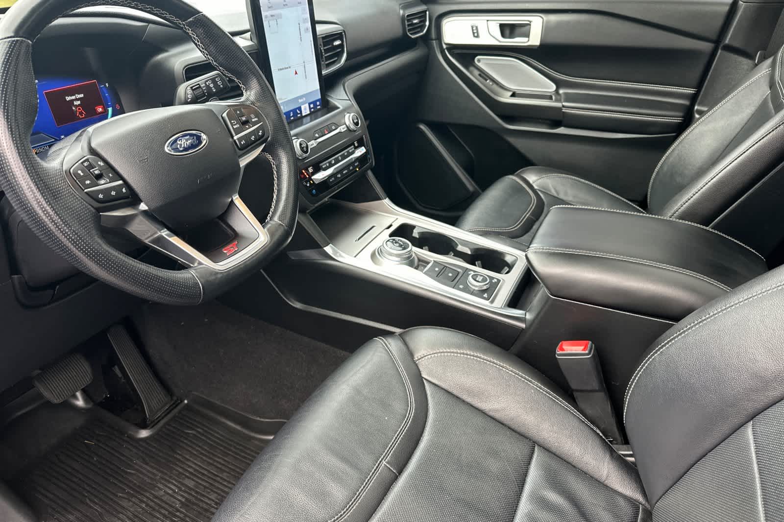 Thumbnail: 2020 Ford Explorer - 11