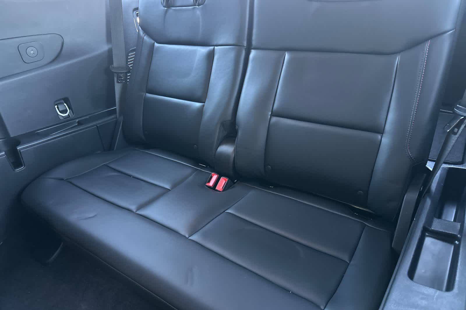 Thumbnail: 2025 Ford Explorer - 15