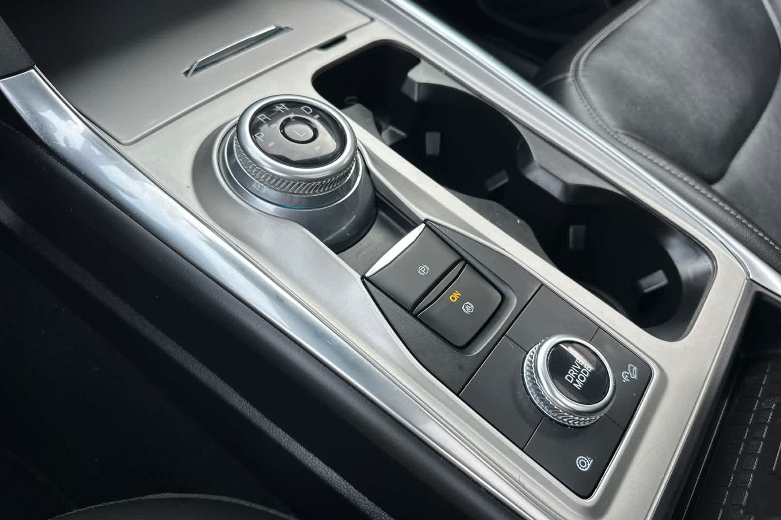 Thumbnail: 2022 Ford Explorer - 23