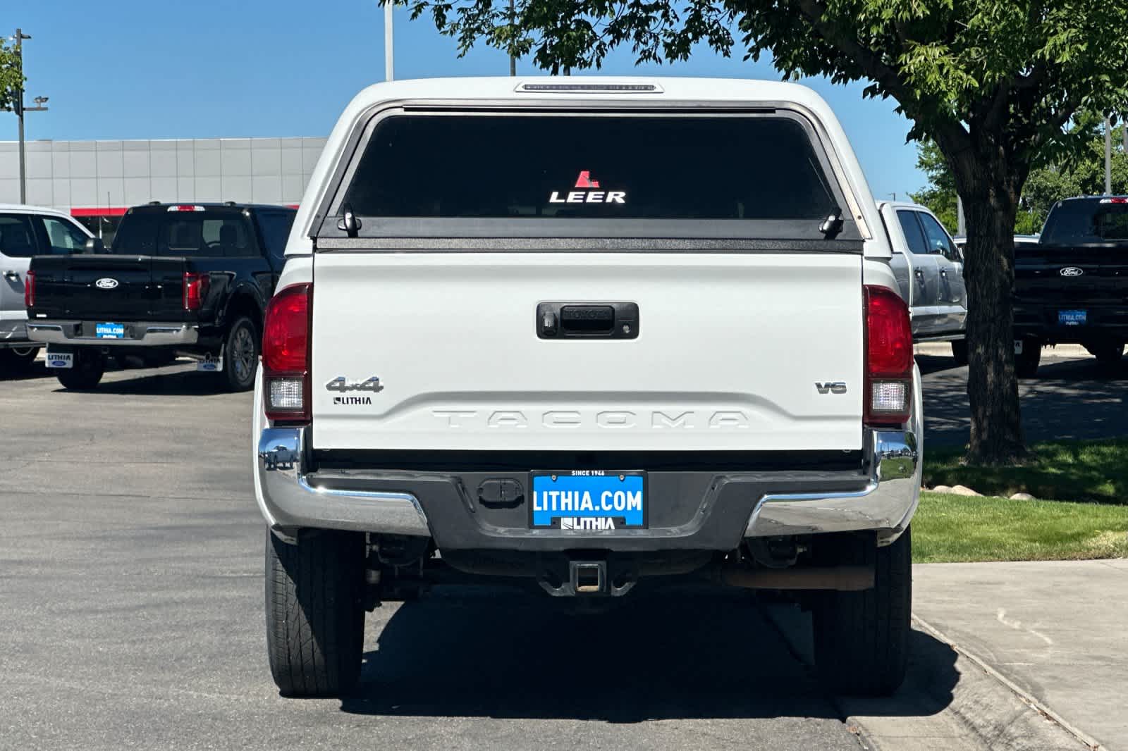 Thumbnail: 2022 Toyota Tacoma - 7