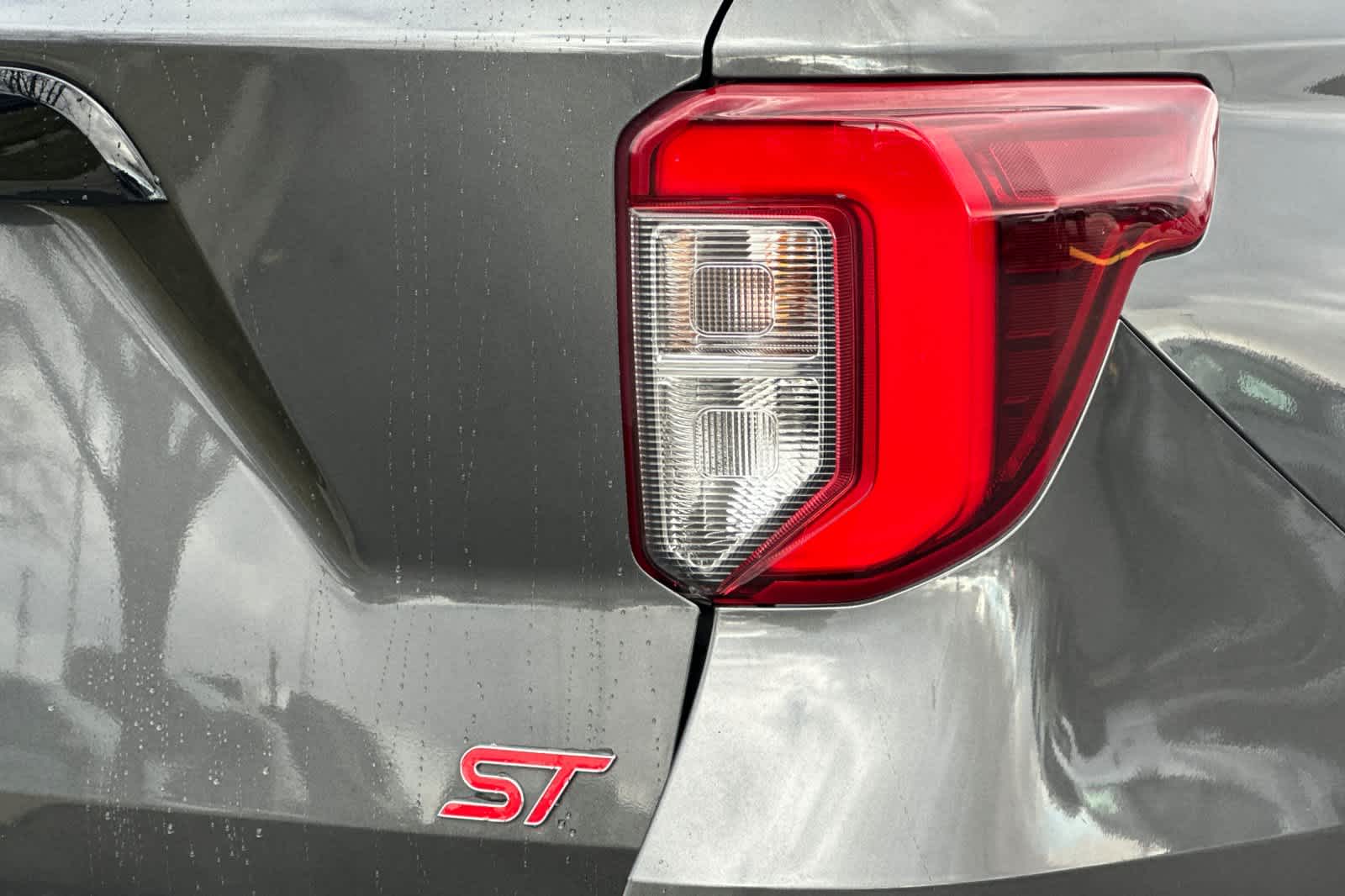 Thumbnail: 2020 Ford Explorer - 29