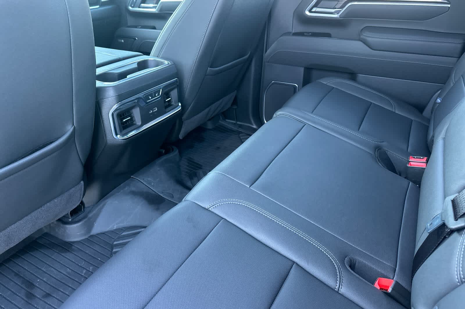 Thumbnail: 2025 Chevrolet Silverado 2500 - 4