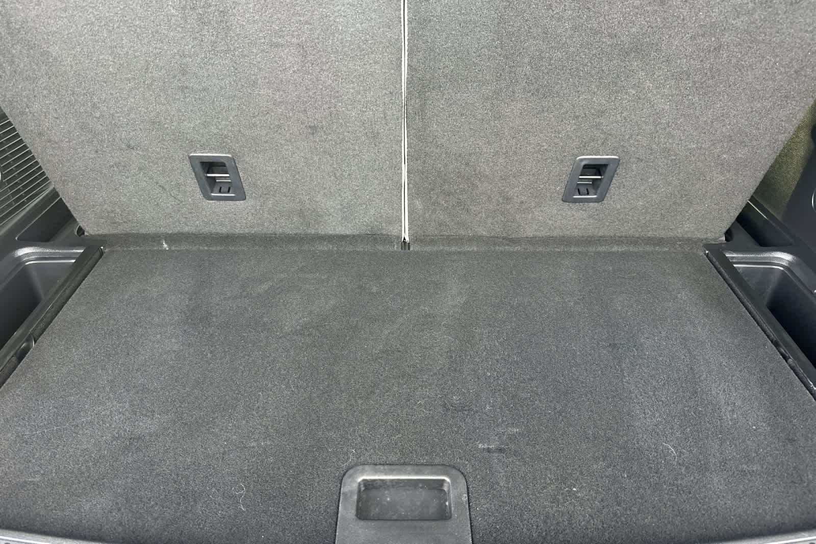 Thumbnail: 2025 Ford Explorer - 16