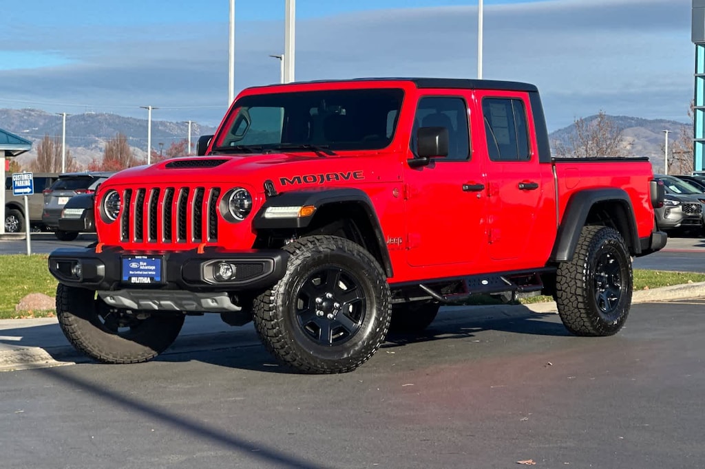 Used 2023 Jeep Gladiator Mojave Truck Crew Cab