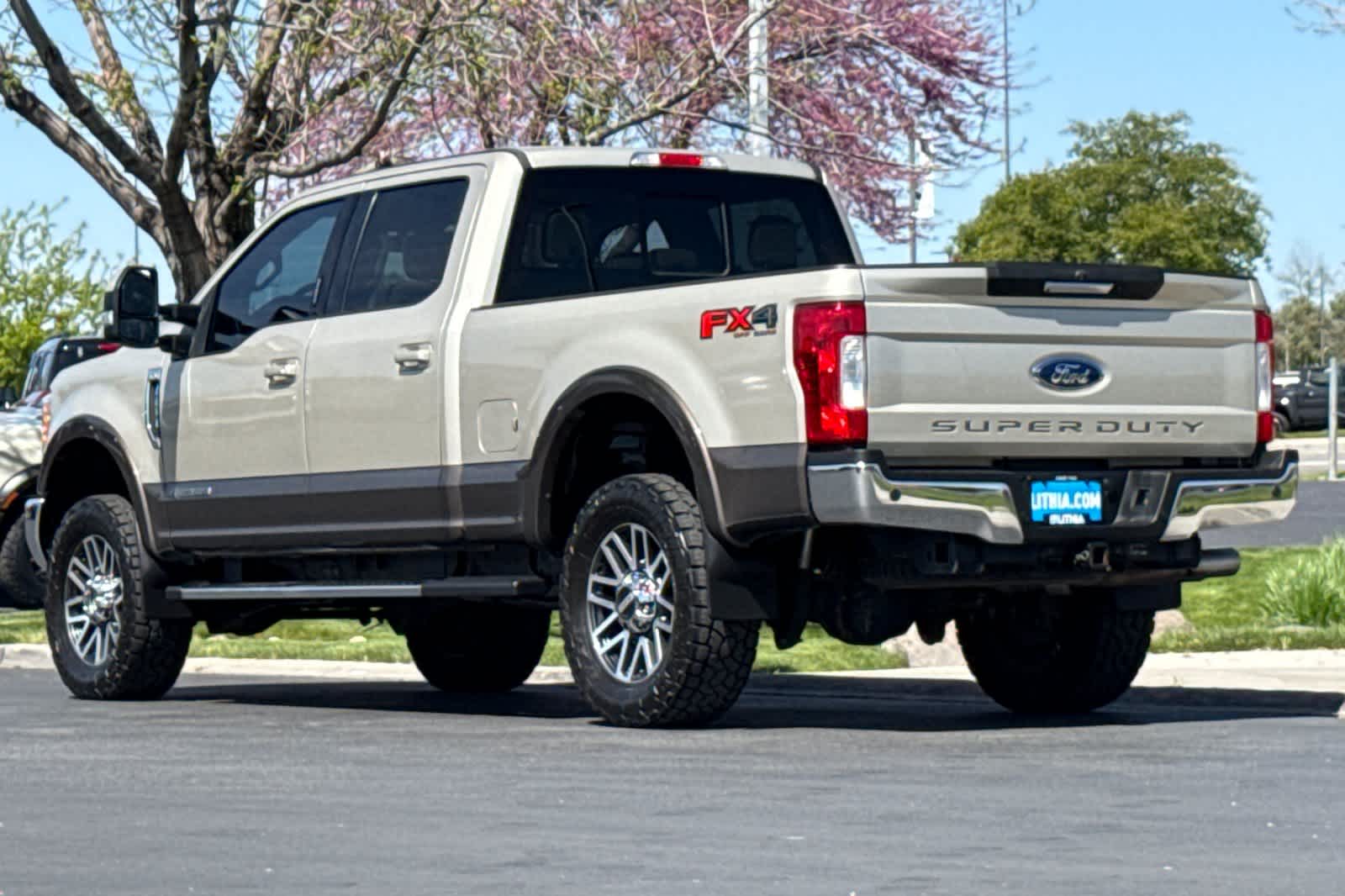 Thumbnail: 2017 Ford F-250 - 6