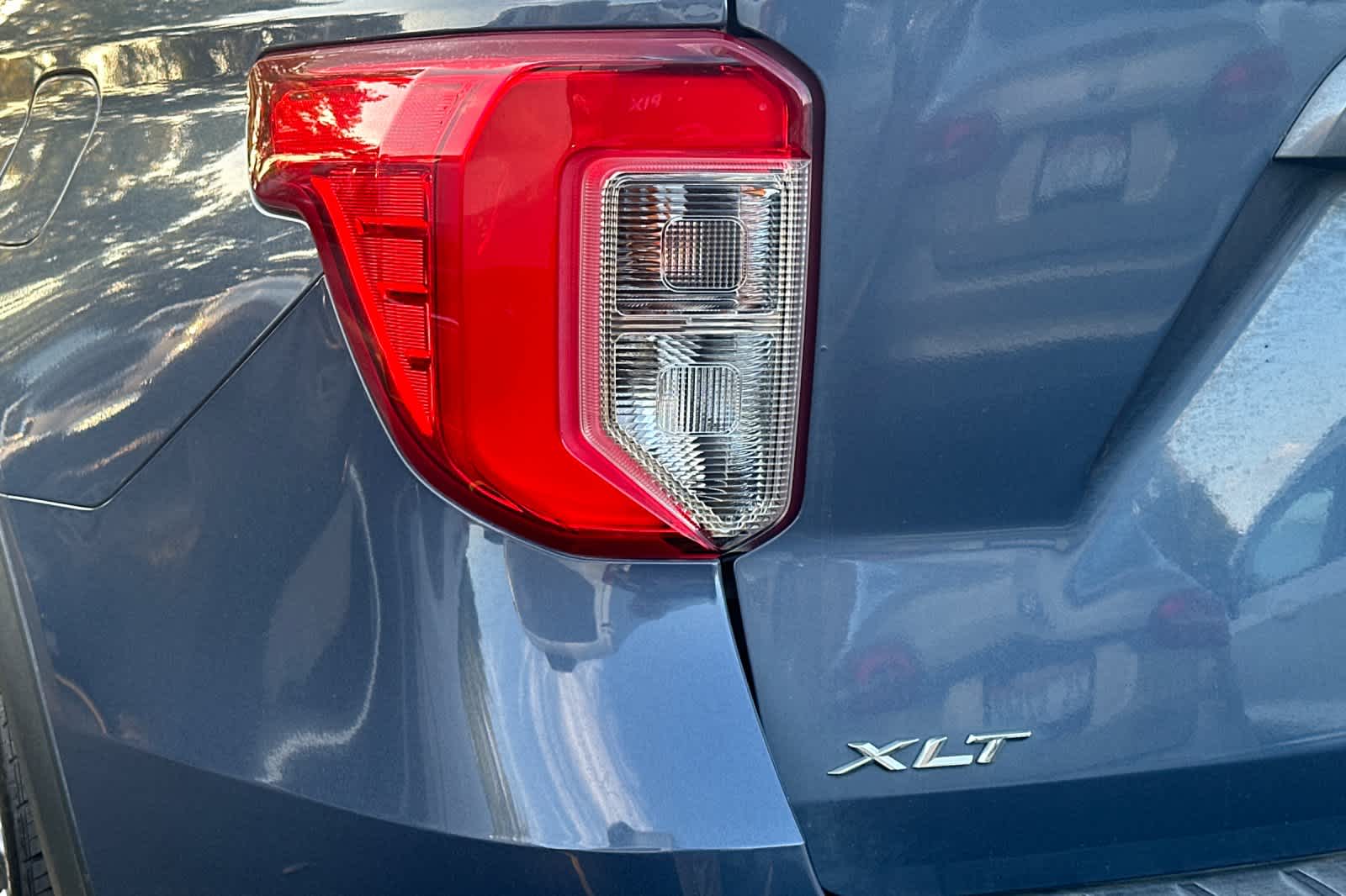 Thumbnail: 2021 Ford Explorer - 8