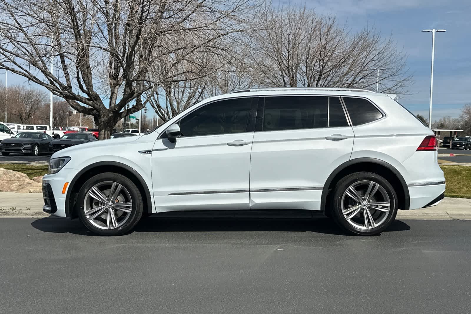 Thumbnail: 2018 Volkswagen Tiguan - 5
