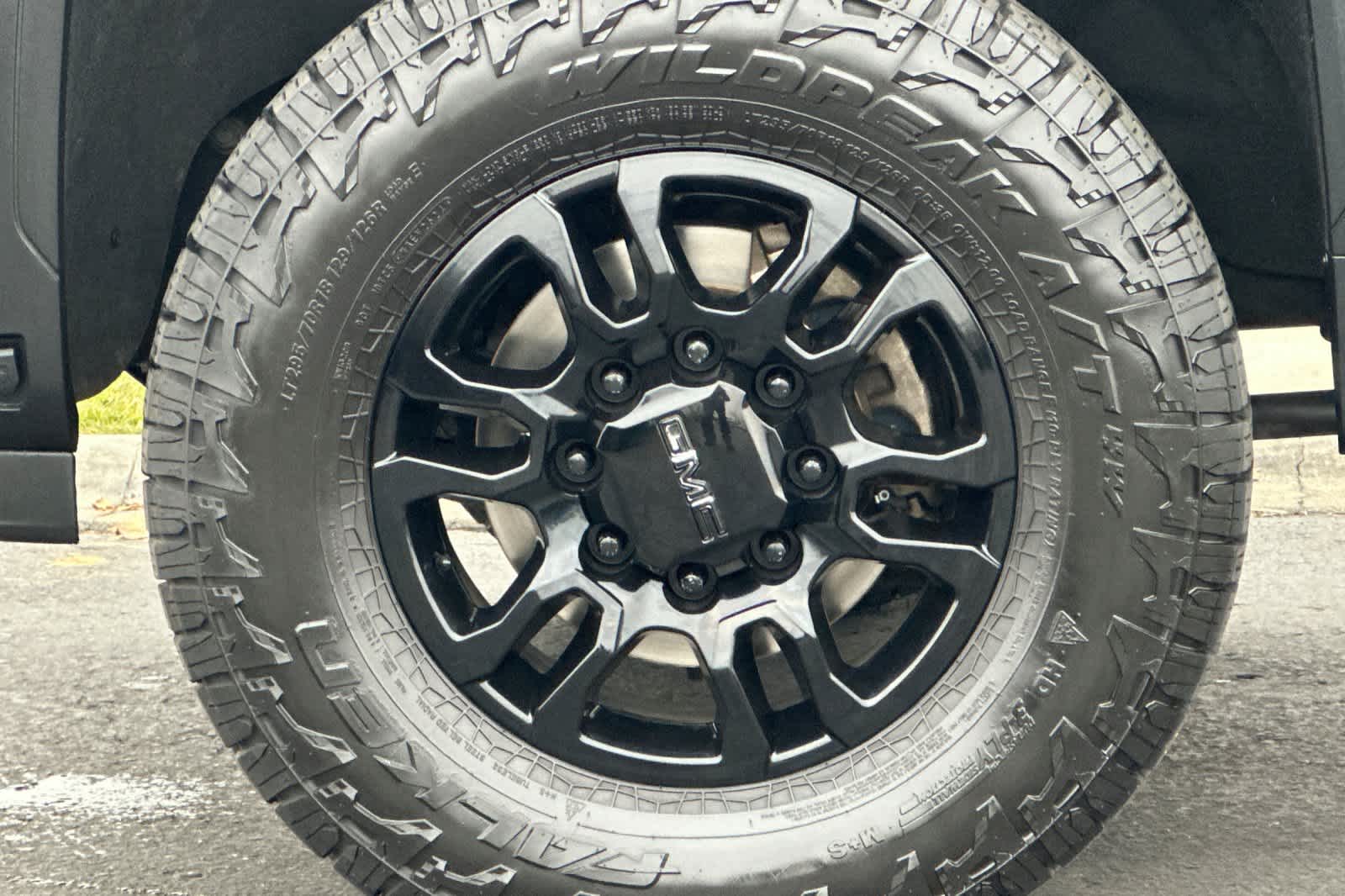 Thumbnail: 2024 GMC Sierra 2500 - 25