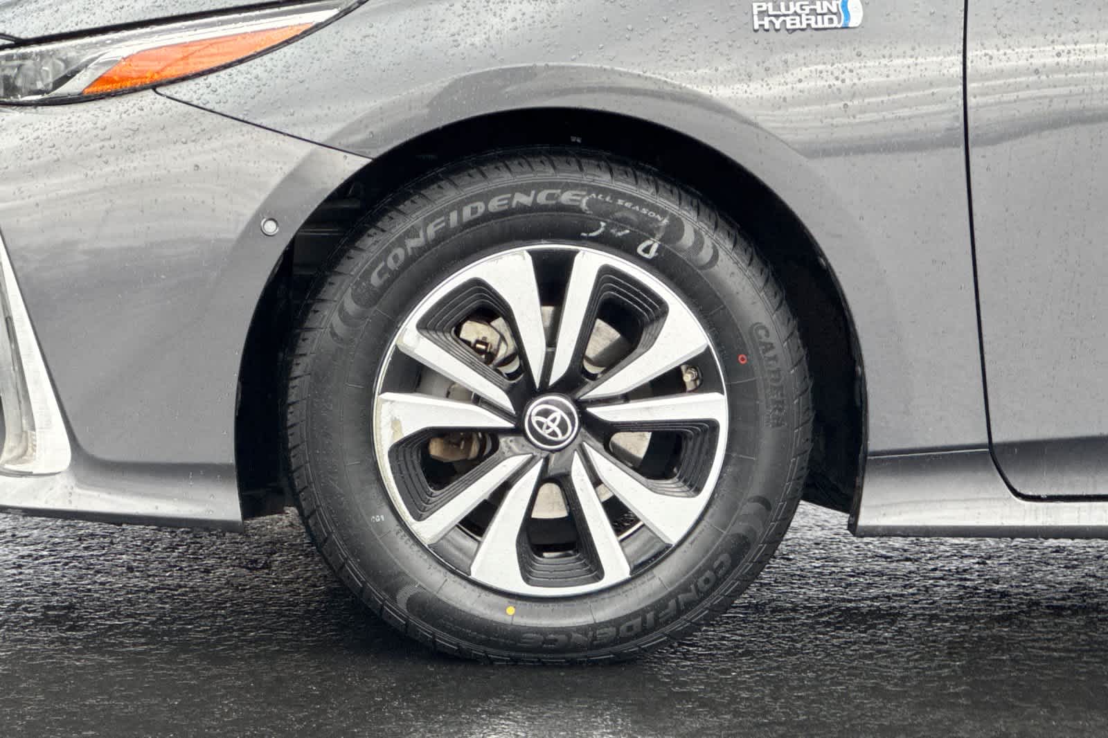 Thumbnail: 2017 Toyota Prius Prime - 27