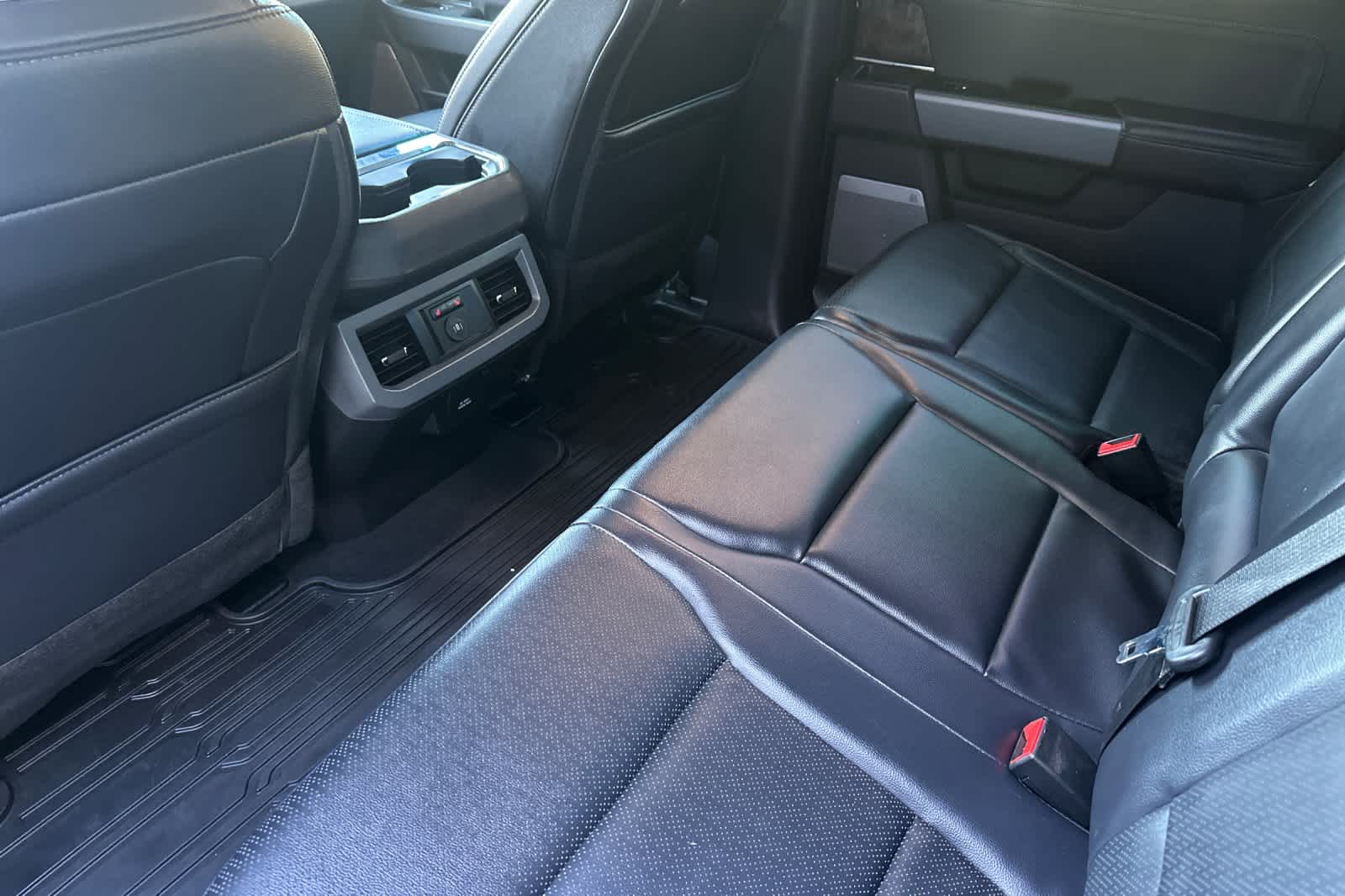 Thumbnail: 2025 Ford F-250 - 4