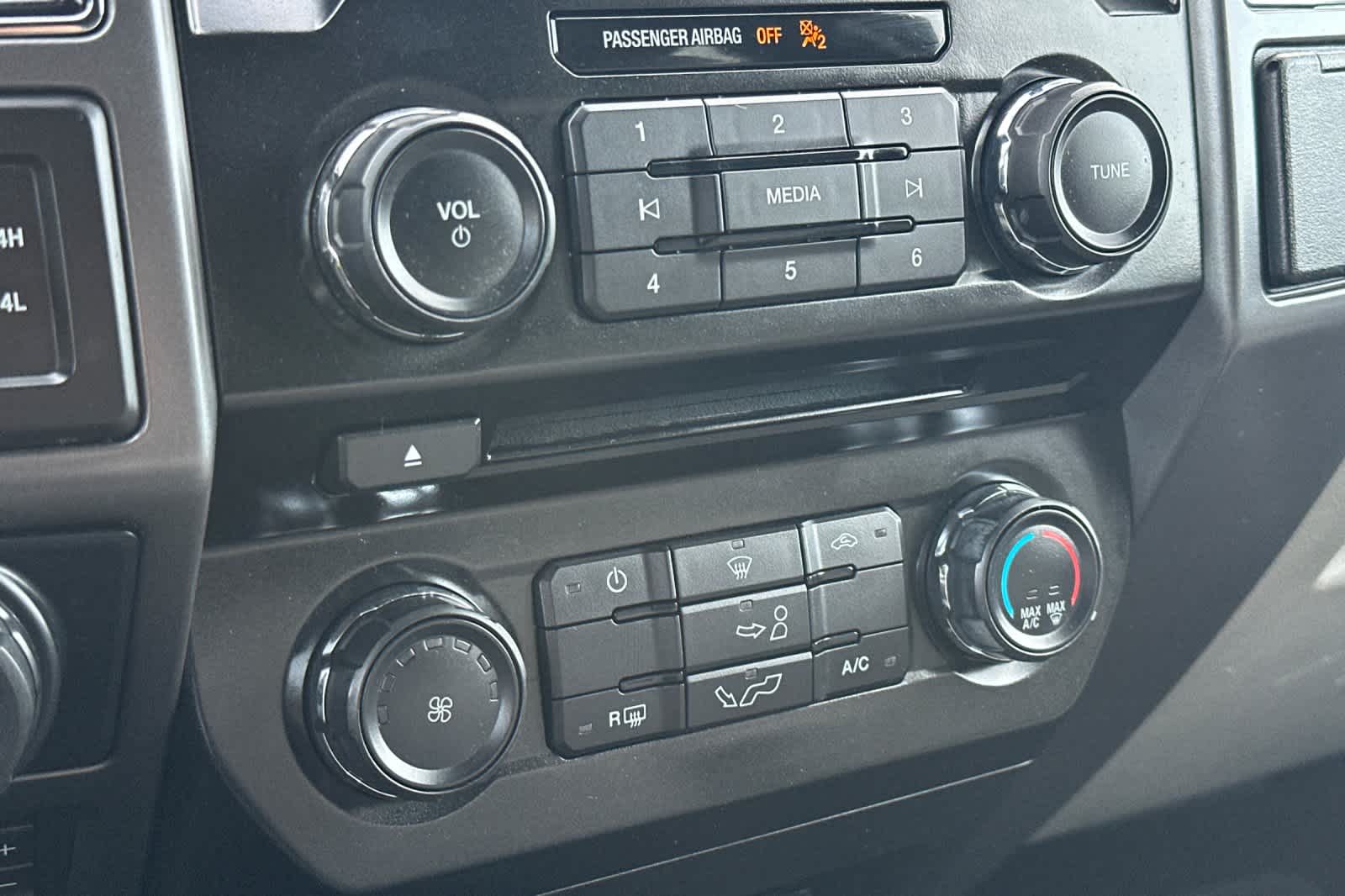 Thumbnail: 2018 Ford F-150 - 19