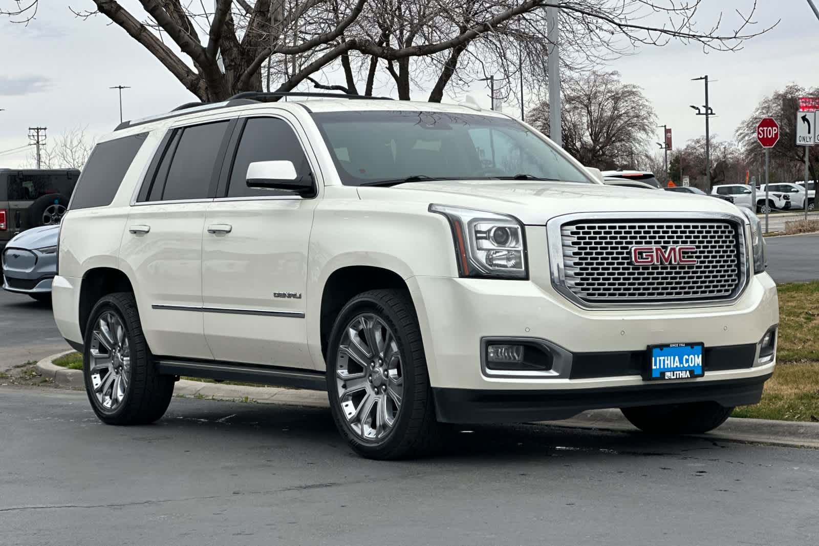Thumbnail: 2015 GMC Yukon - 9