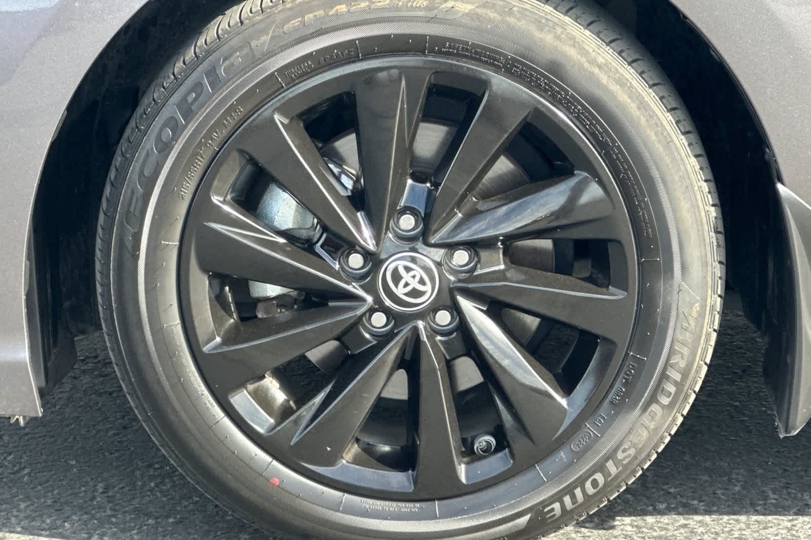 Thumbnail: 2024 Toyota Camry - 24