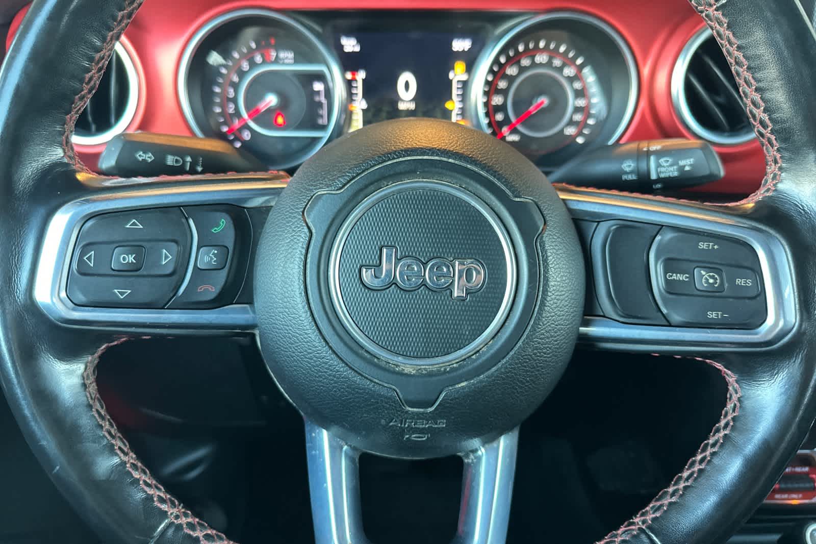 Thumbnail: 2020 Jeep Gladiator - 23