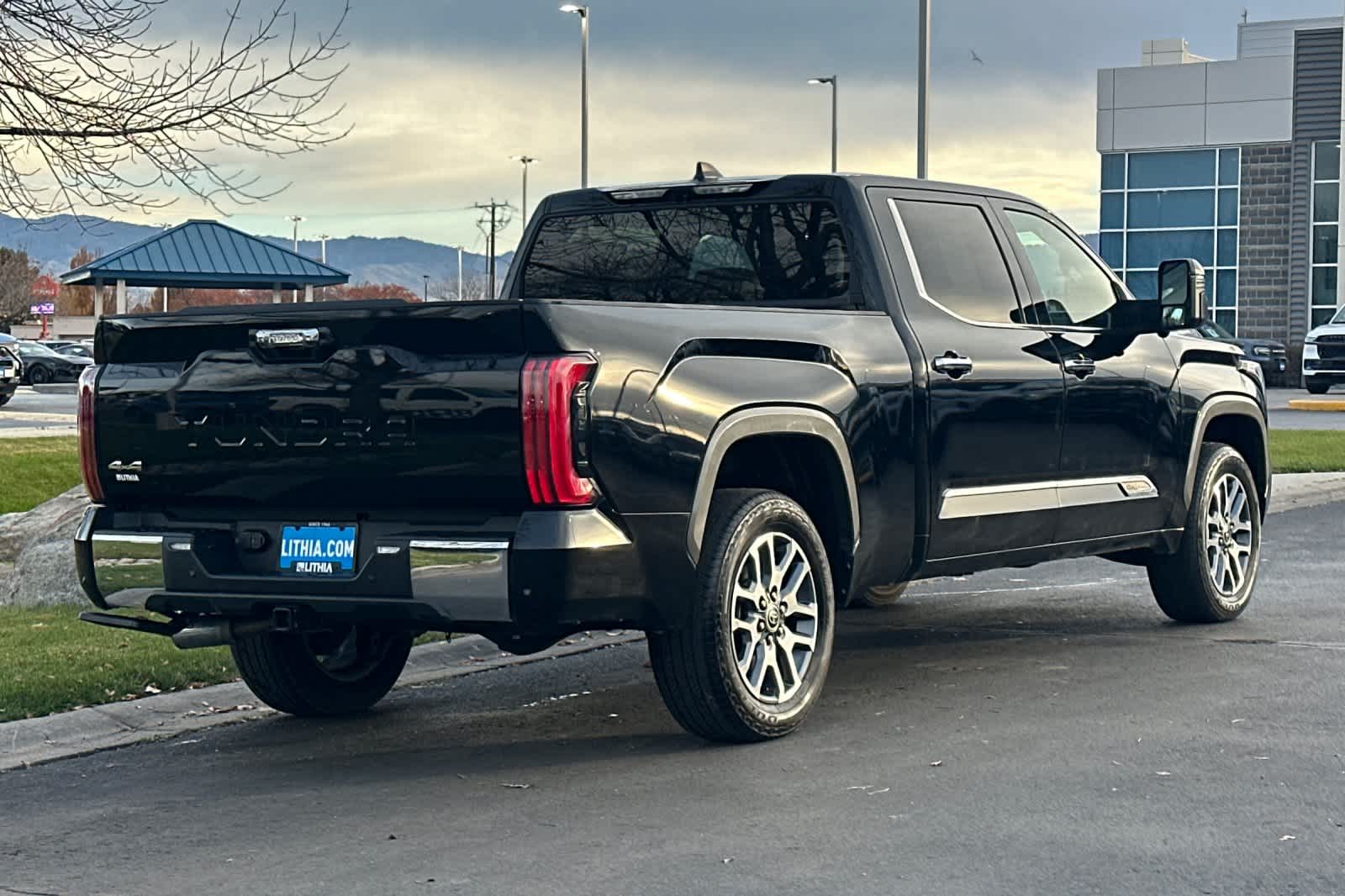 Thumbnail: 2024 Toyota Tundra - 2