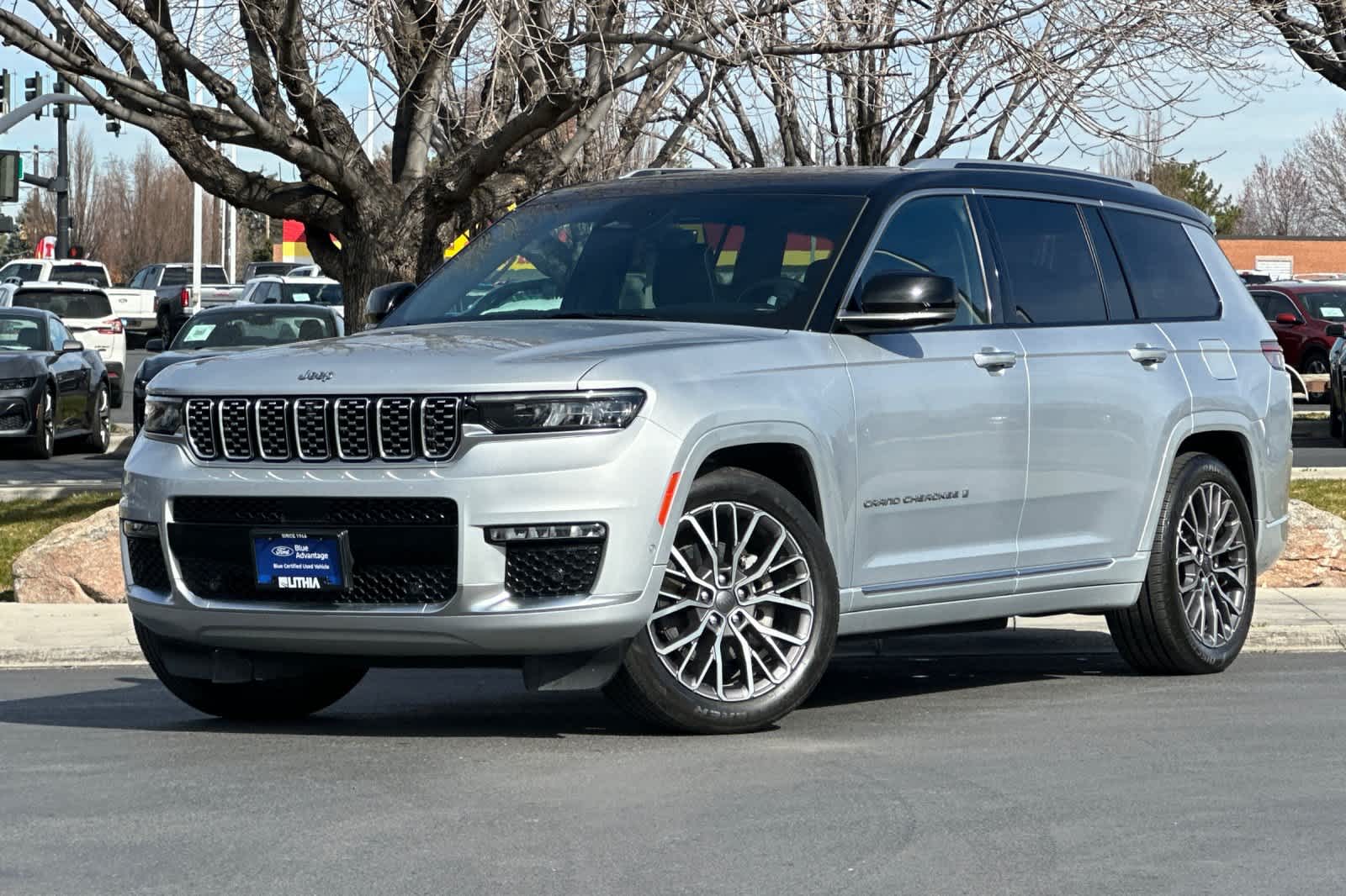 Thumbnail: 2023 Jeep Grand Cherokee - 10