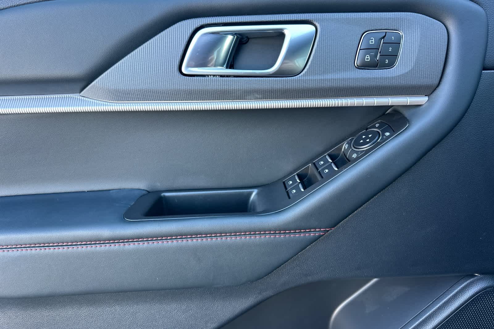 Thumbnail: 2025 Ford Explorer - 12