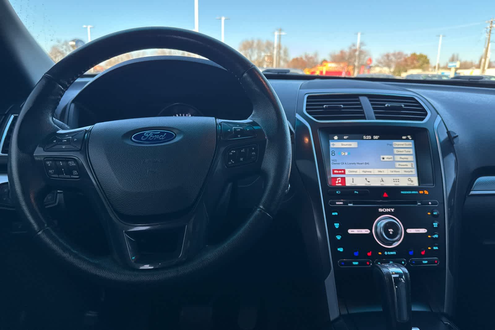 Thumbnail: 2017 Ford Explorer - 14