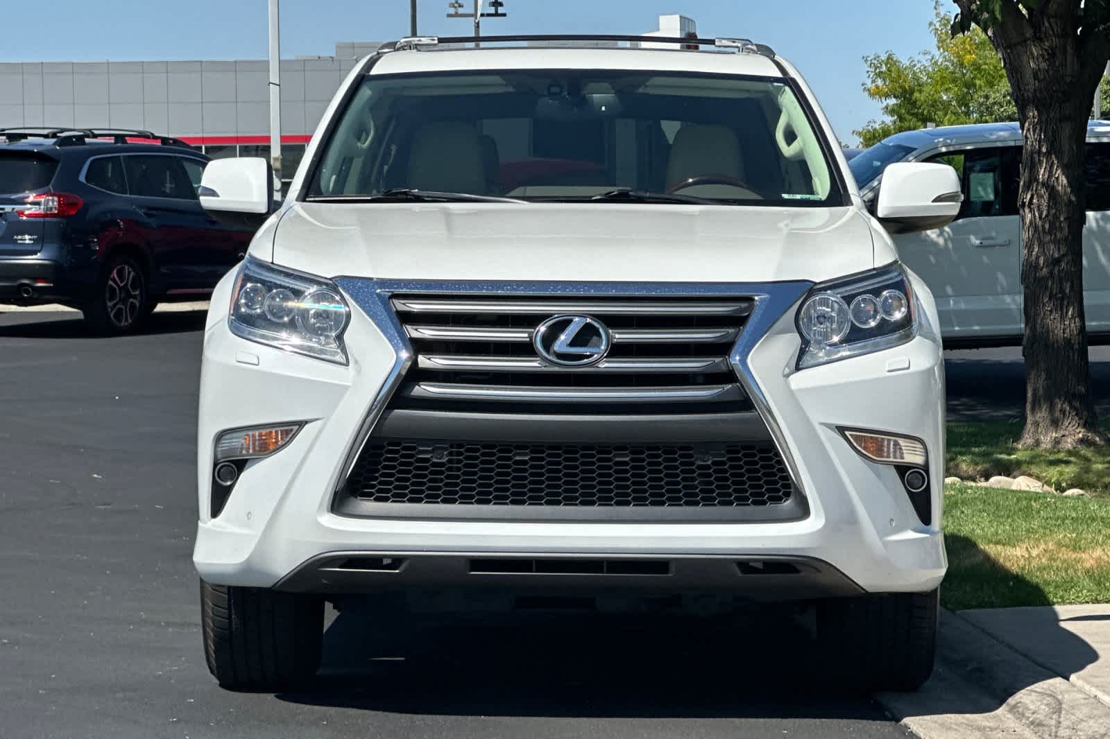 Thumbnail: 2019 Lexus GX - 10