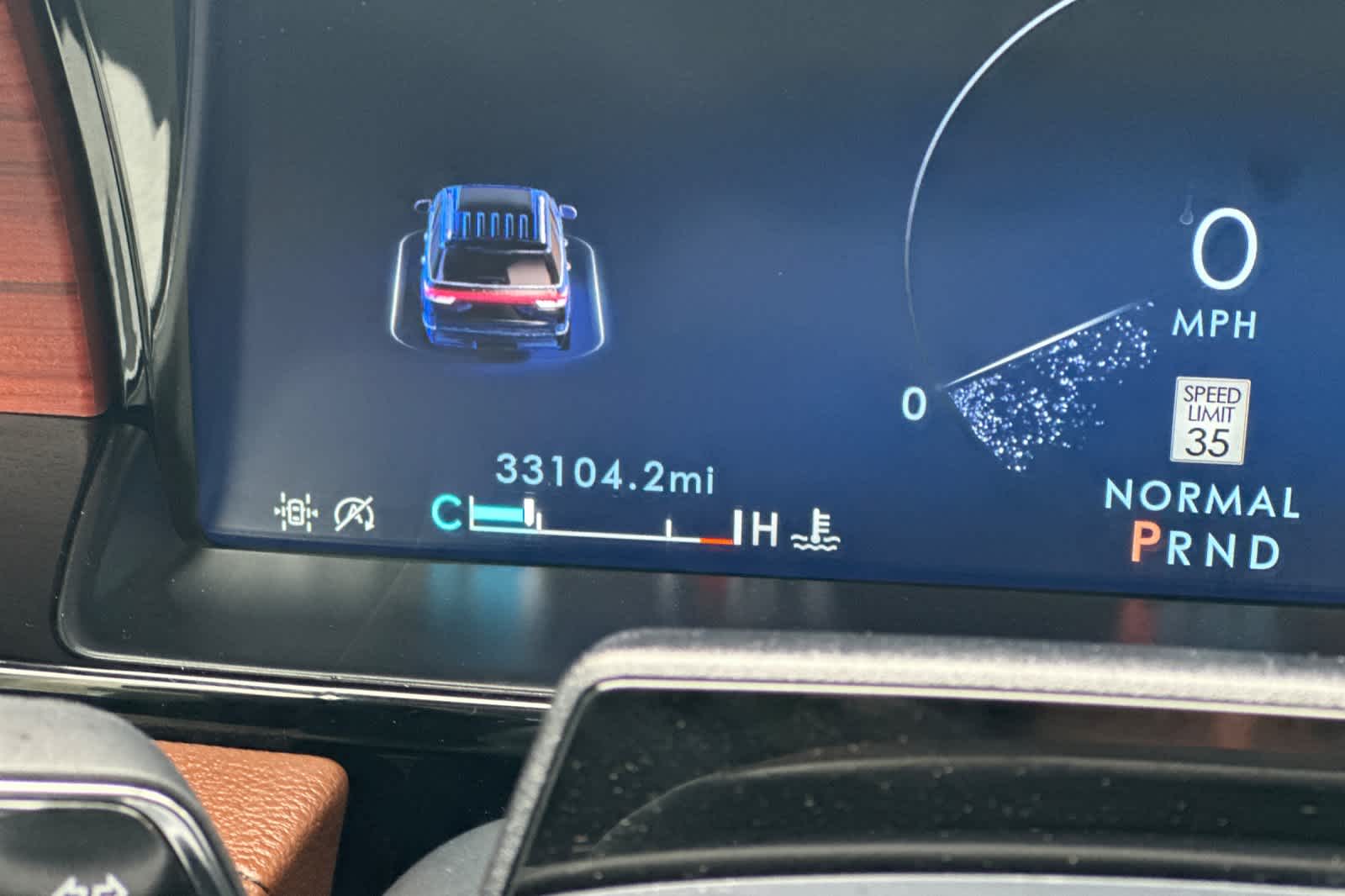 Thumbnail: 2024 Lincoln Navigator L - 27