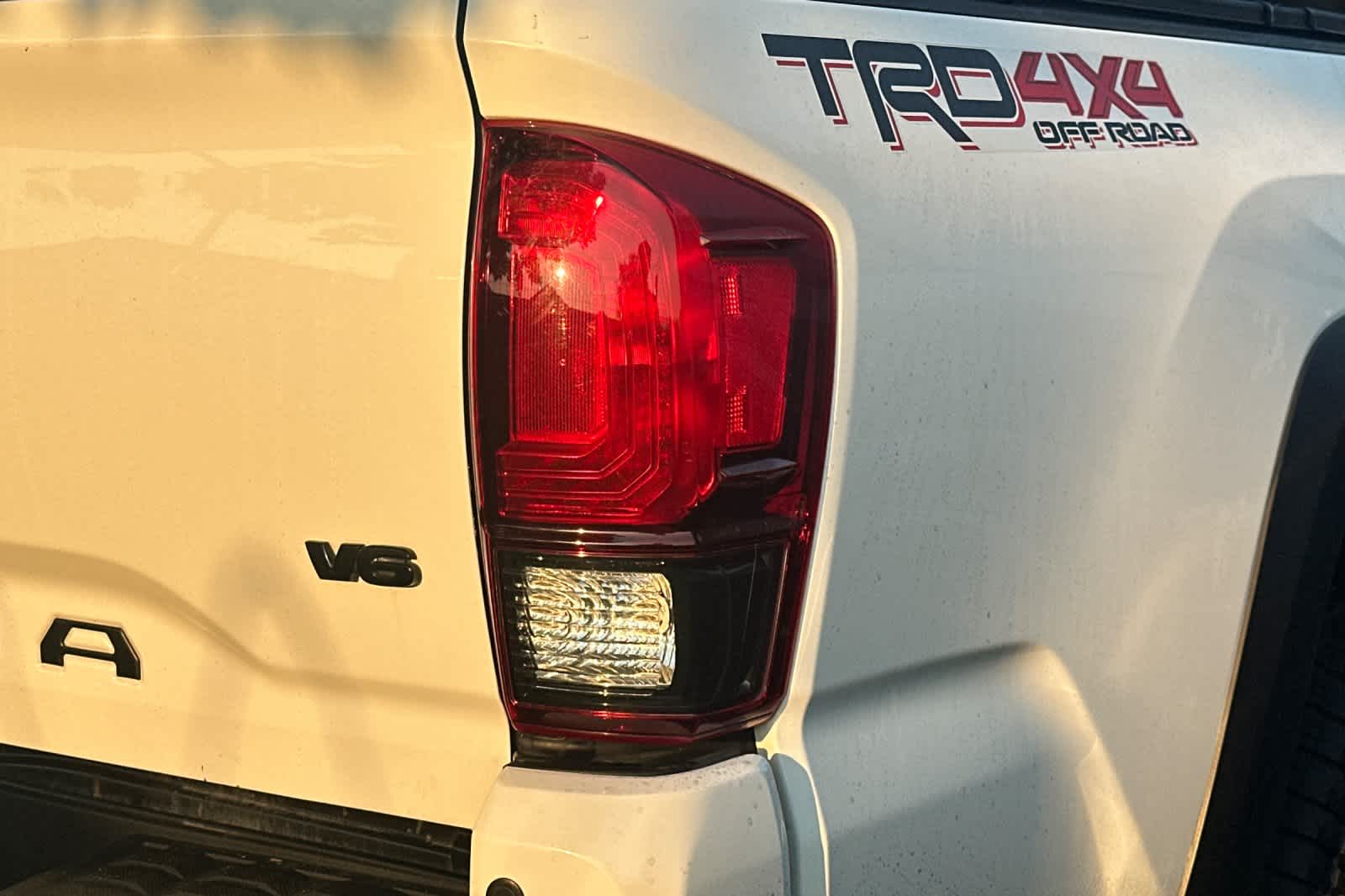 Thumbnail: 2019 Toyota Tacoma - 8