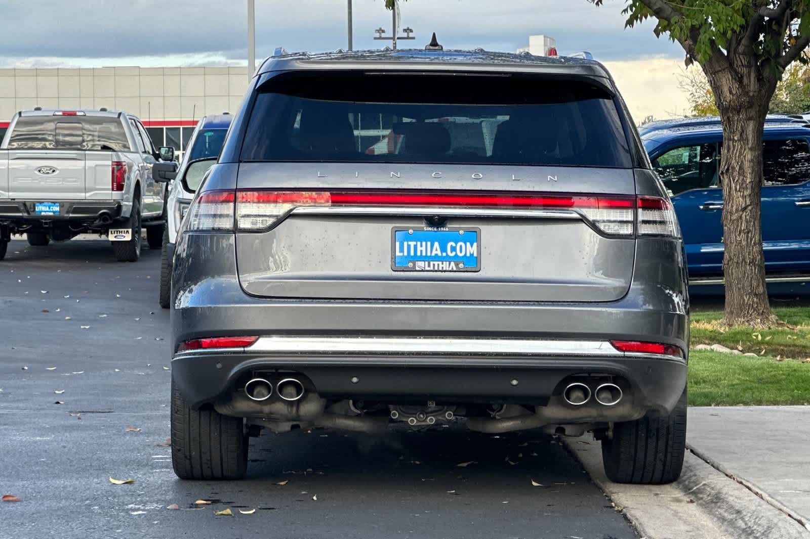 Thumbnail: 2023 Lincoln Aviator - 7