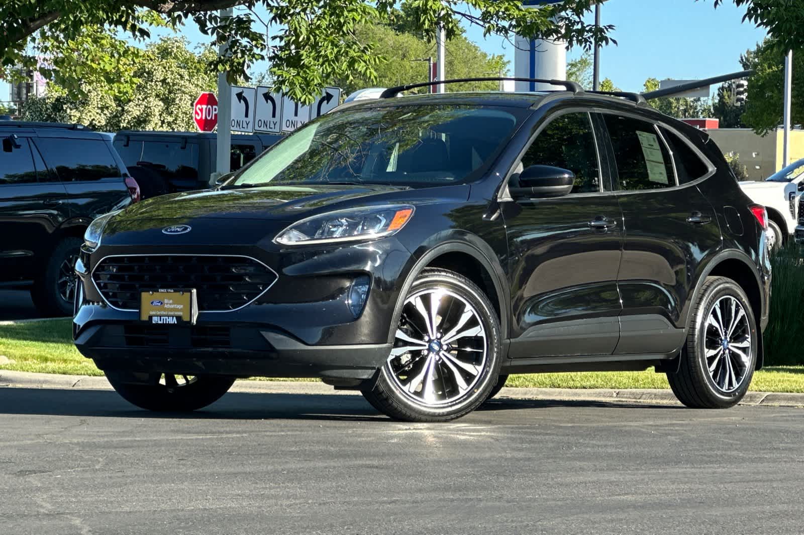 Thumbnail: 2022 Ford Escape - 1
