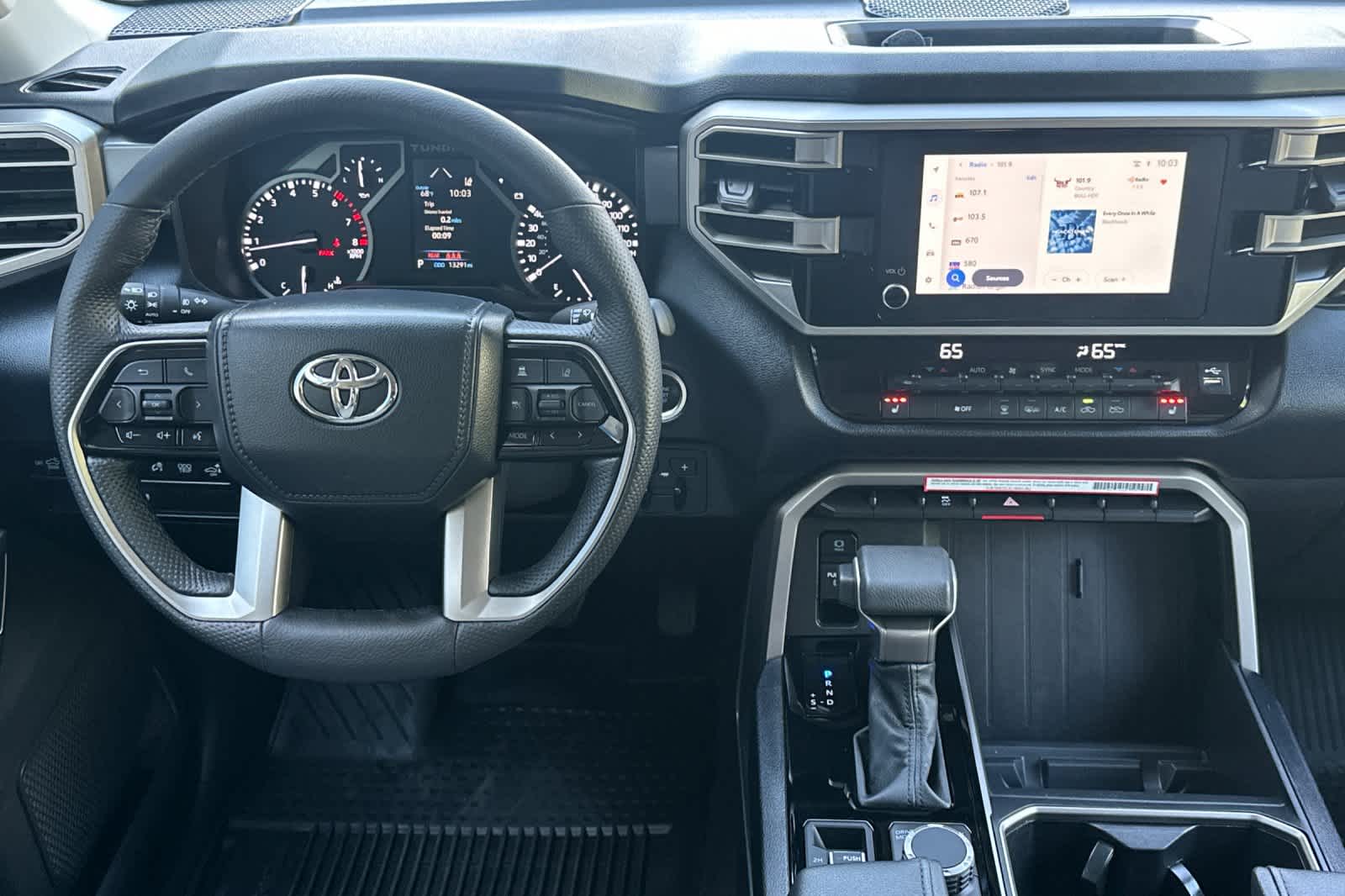 Thumbnail: 2024 Toyota Tundra - 14