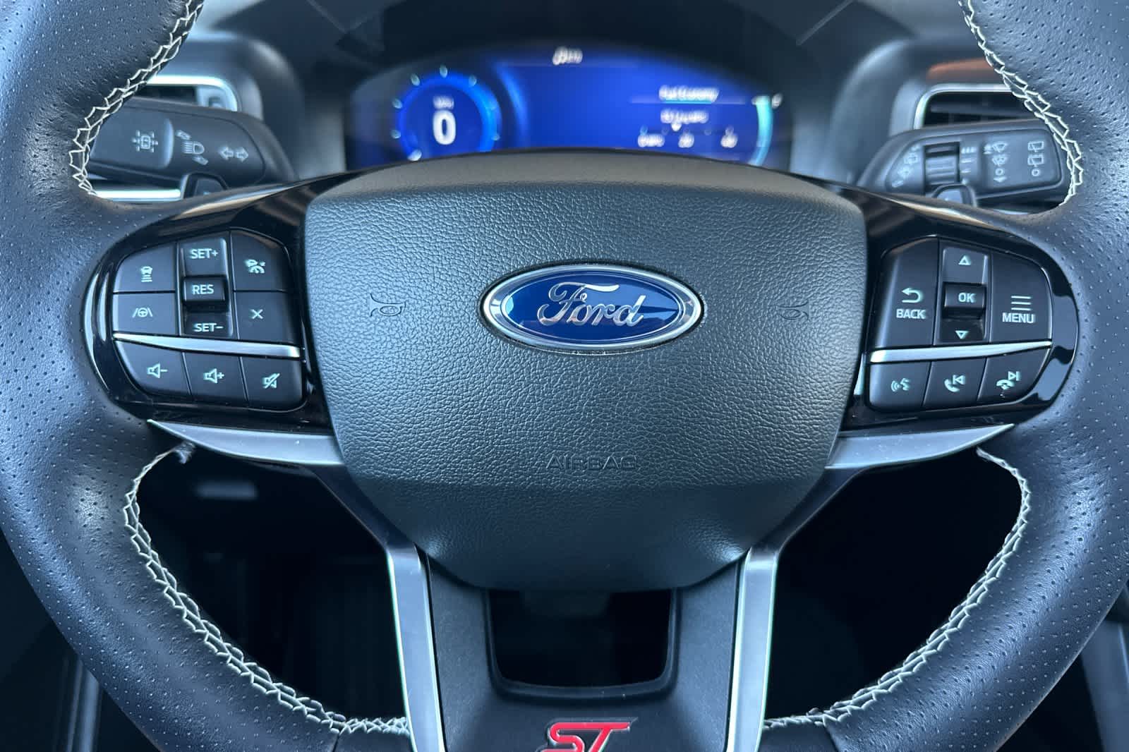 Thumbnail: 2023 Ford Explorer - 24