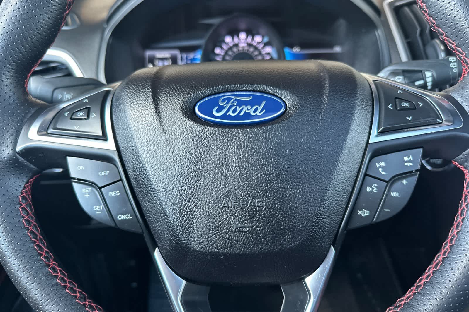 Thumbnail: 2022 Ford Edge - 23