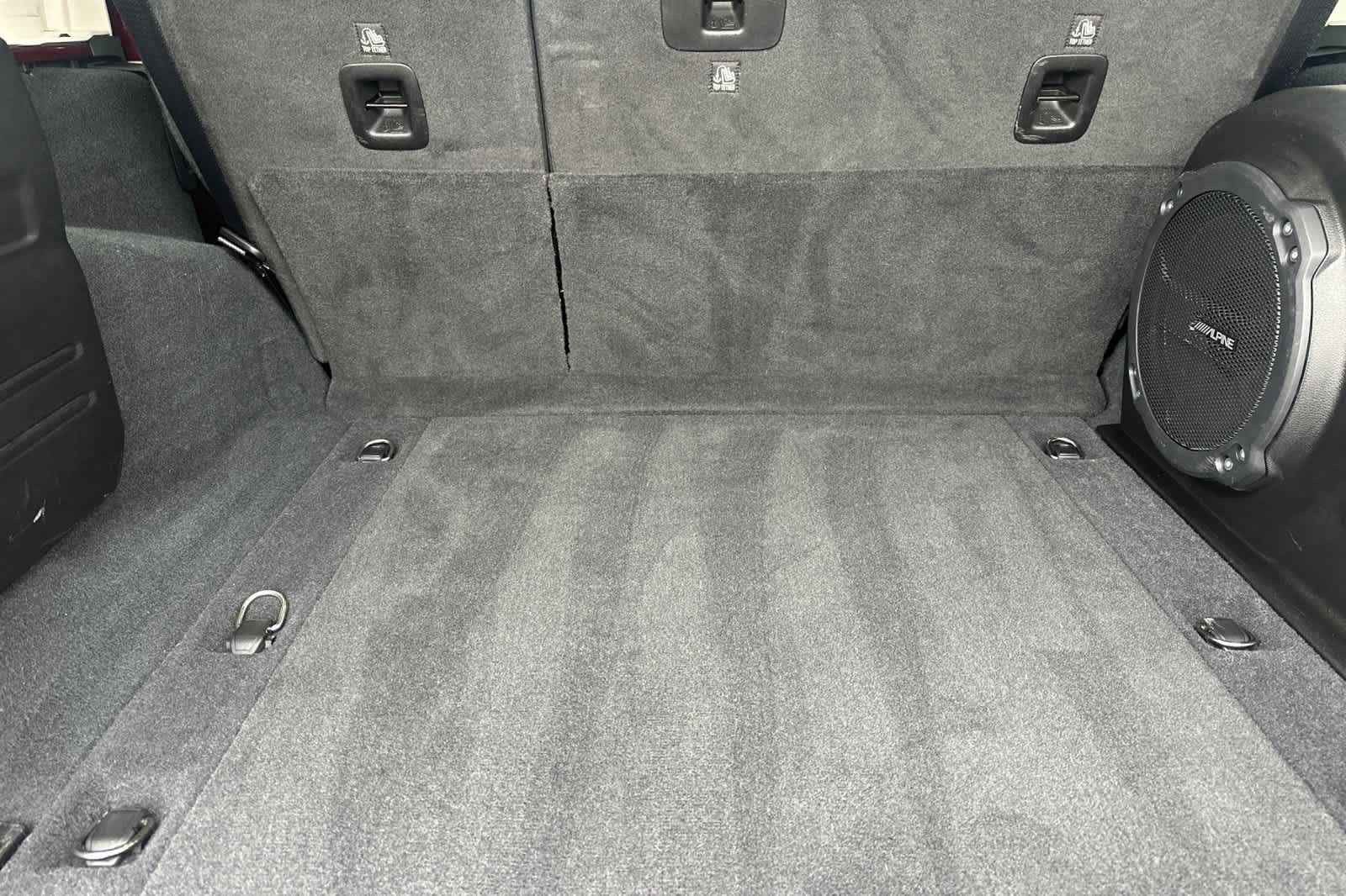 Thumbnail: 2022 Jeep Wrangler - 15