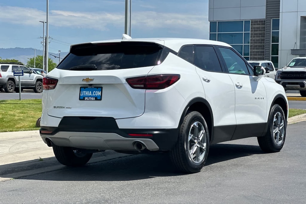 Used 2025 Chevrolet Blazer LT w/2LT SUV