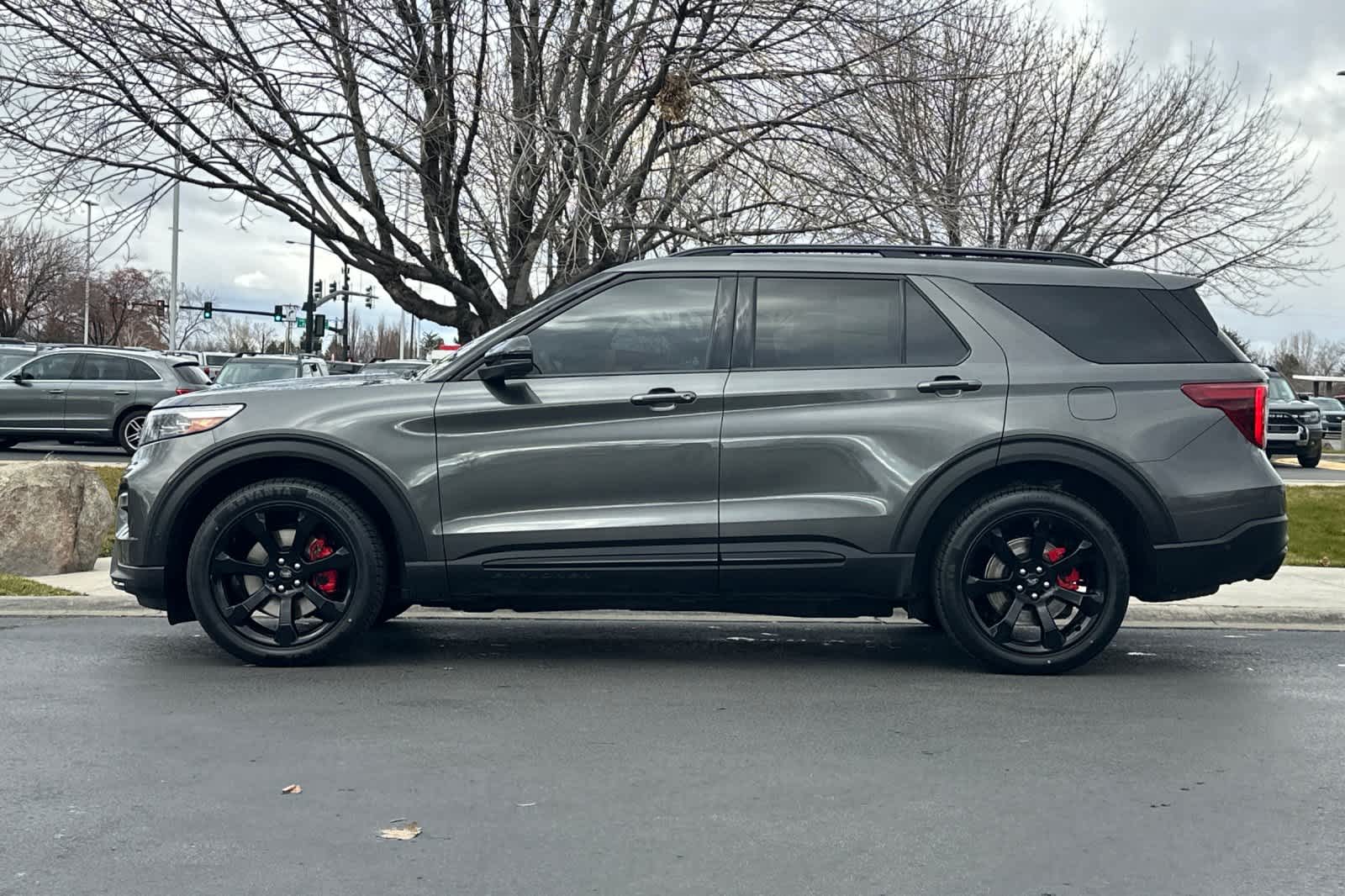 Thumbnail: 2020 Ford Explorer - 5