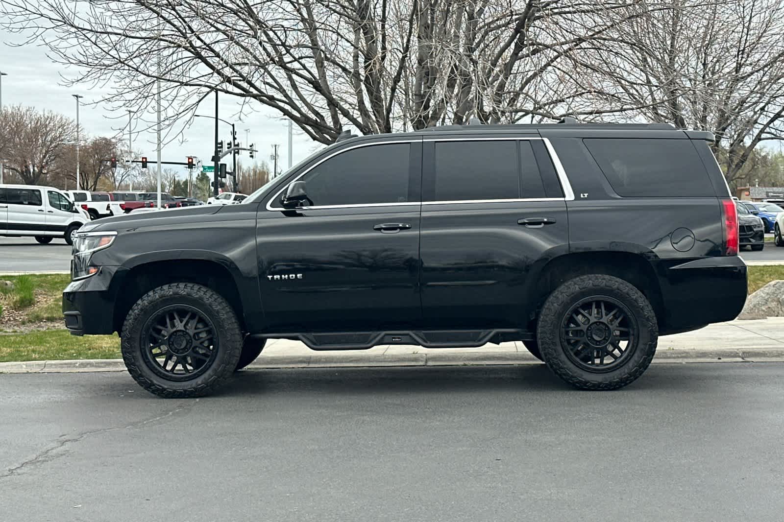 Thumbnail: 2018 Chevrolet Tahoe - 5