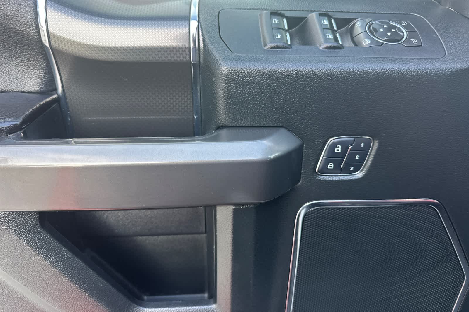 Thumbnail: 2016 Ford F-150 - 12