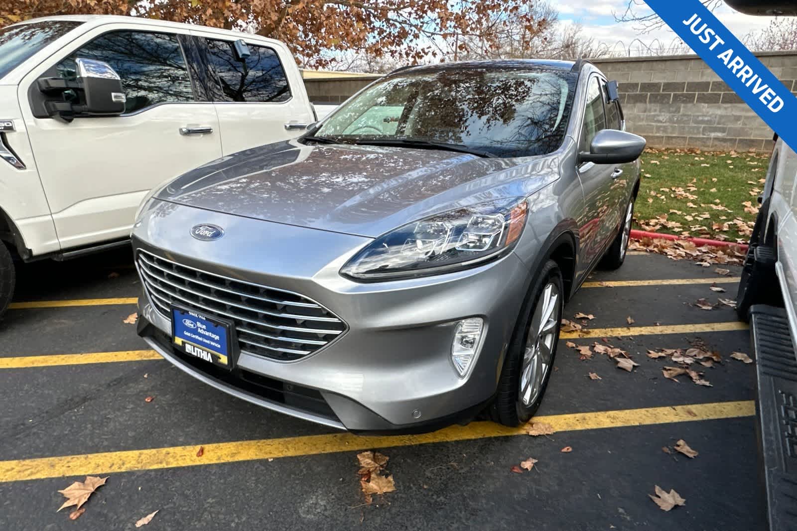 2022 Ford Escape Titanium's photo