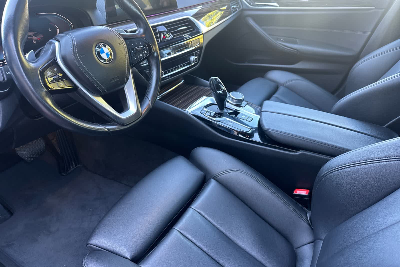 Thumbnail: 2020 BMW 5 Series - 11