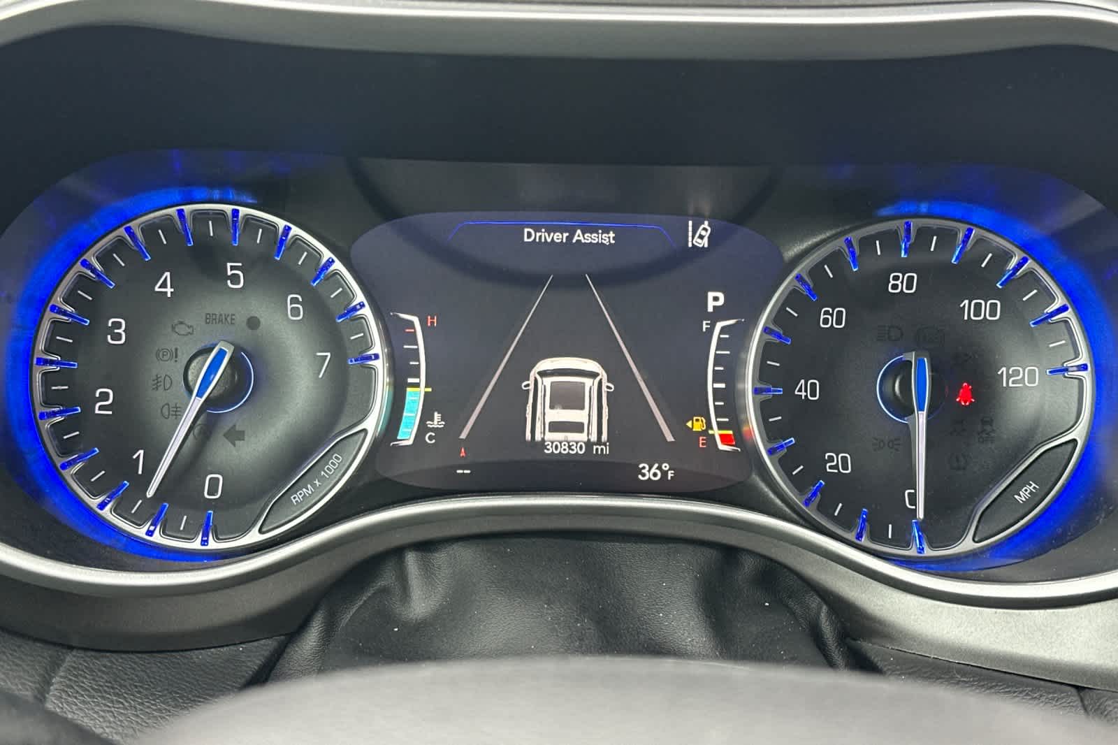 Thumbnail: 2024 Chrysler Pacifica - 25