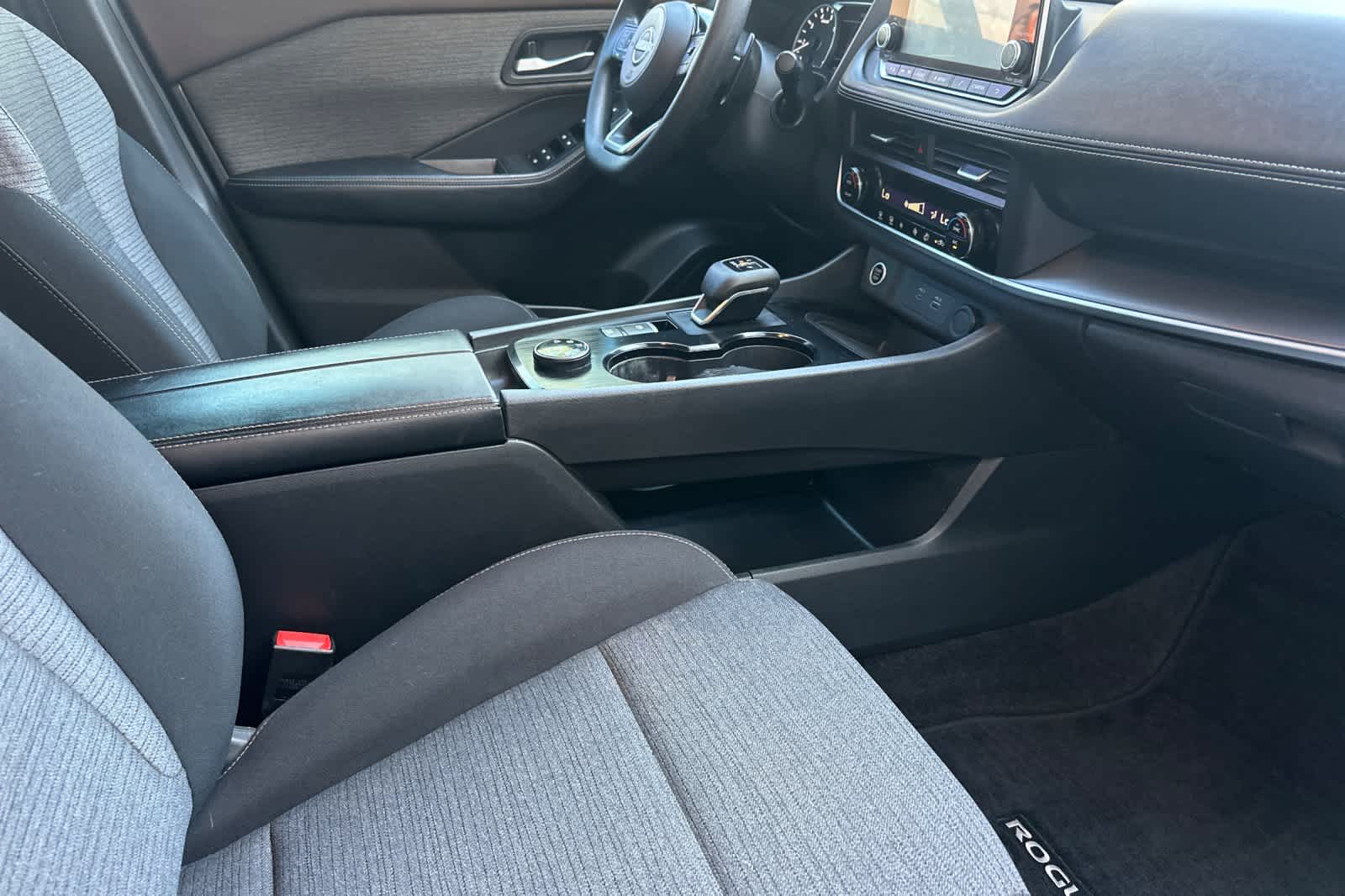 Thumbnail: 2023 Nissan Rogue - 16