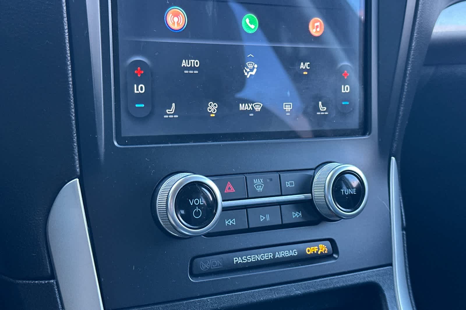 Thumbnail: 2024 Ford Edge - 20