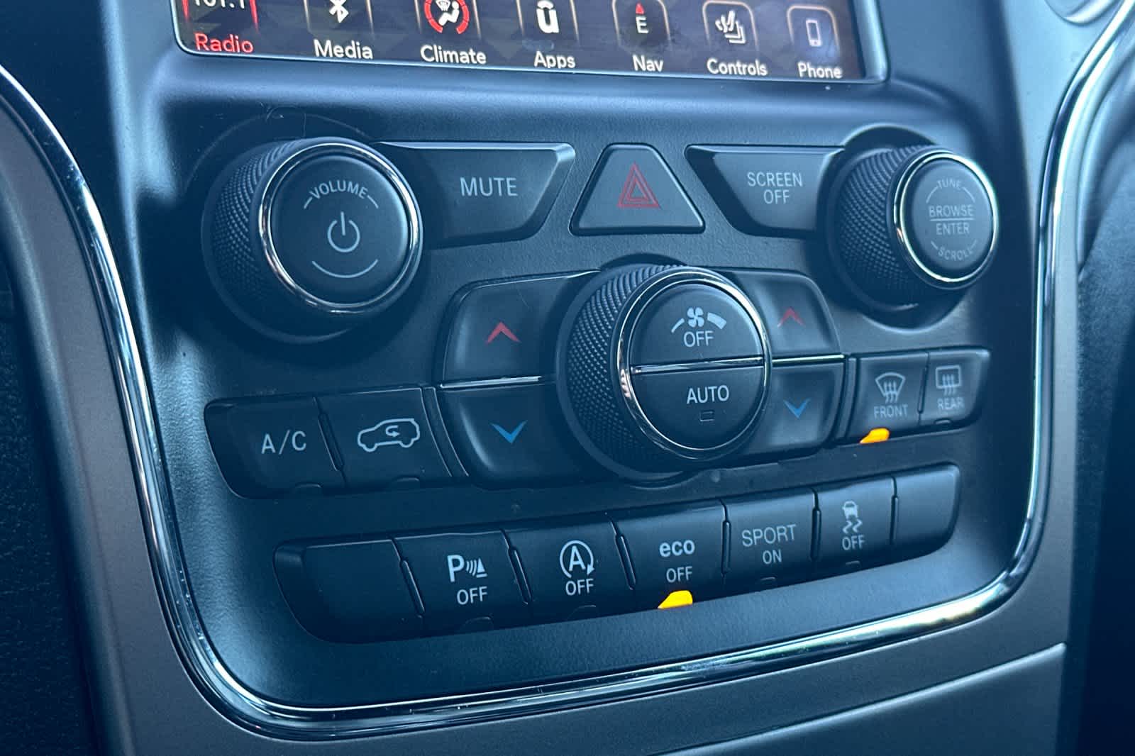 Thumbnail: 2018 Jeep Grand Cherokee - 20