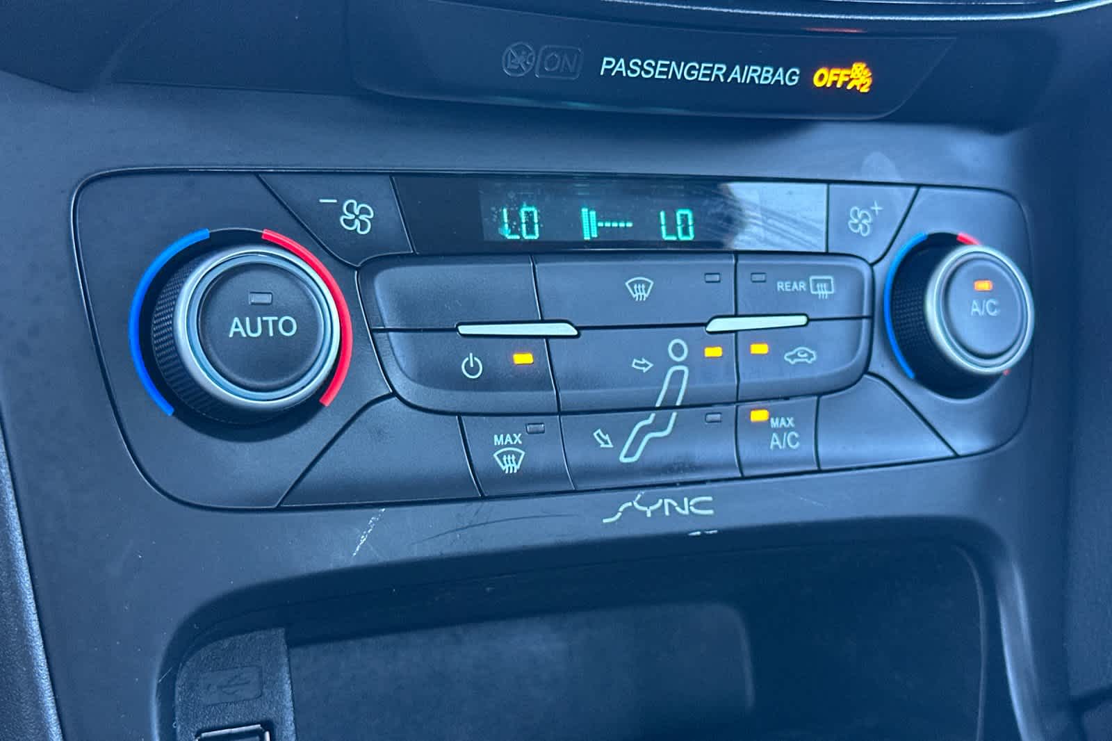 Thumbnail: 2018 Ford Focus - 19