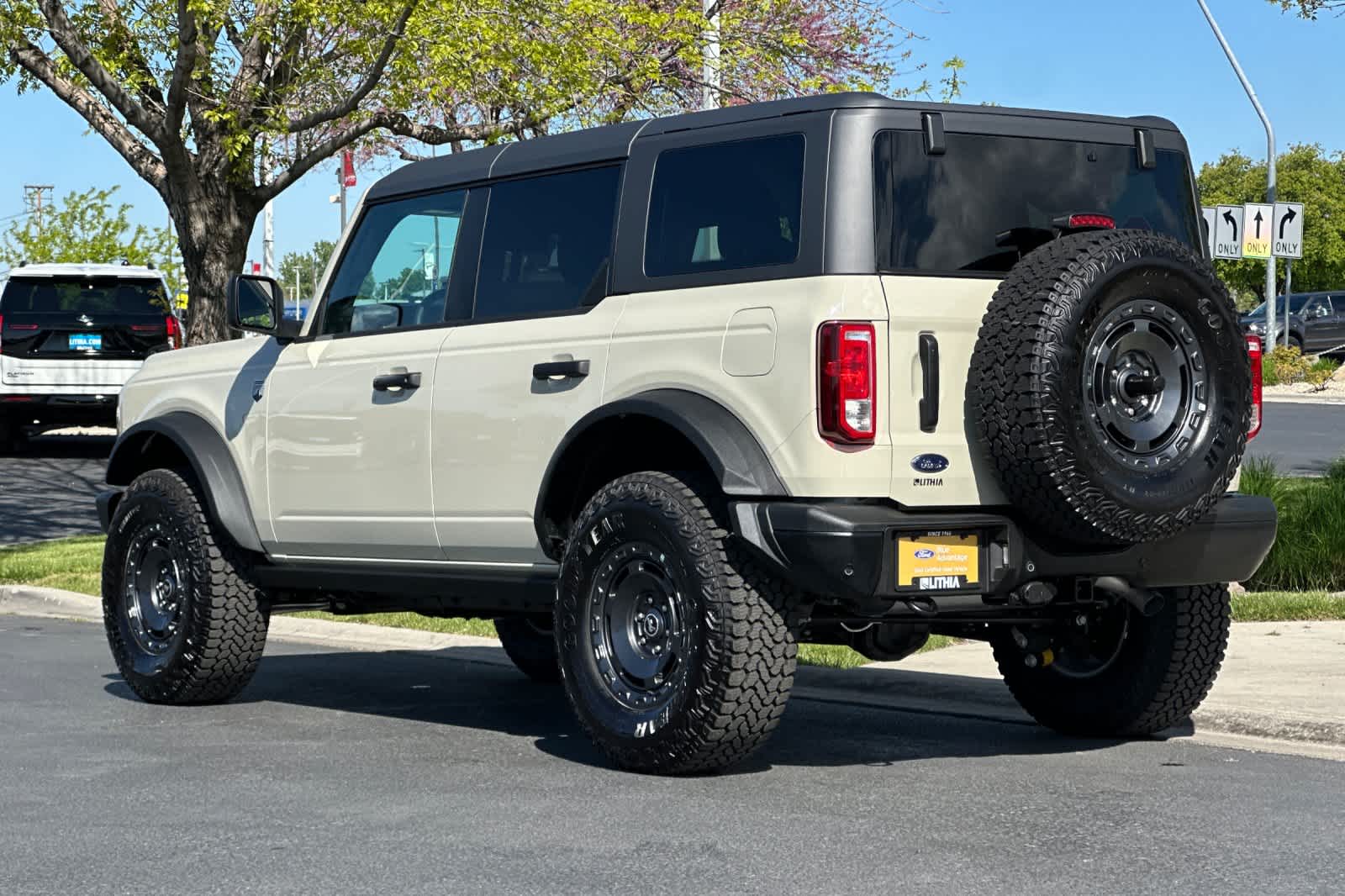 Thumbnail: 2025 Ford Bronco - 6