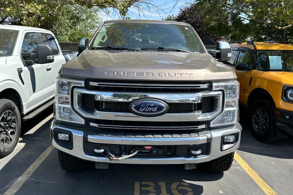 Certified 2022 Ford F-350 XLT Truck Crew Cab