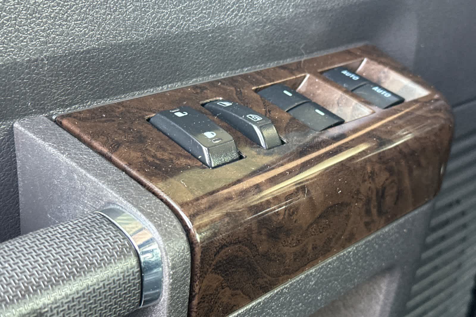 Thumbnail: 2016 Ford F-250 - 13