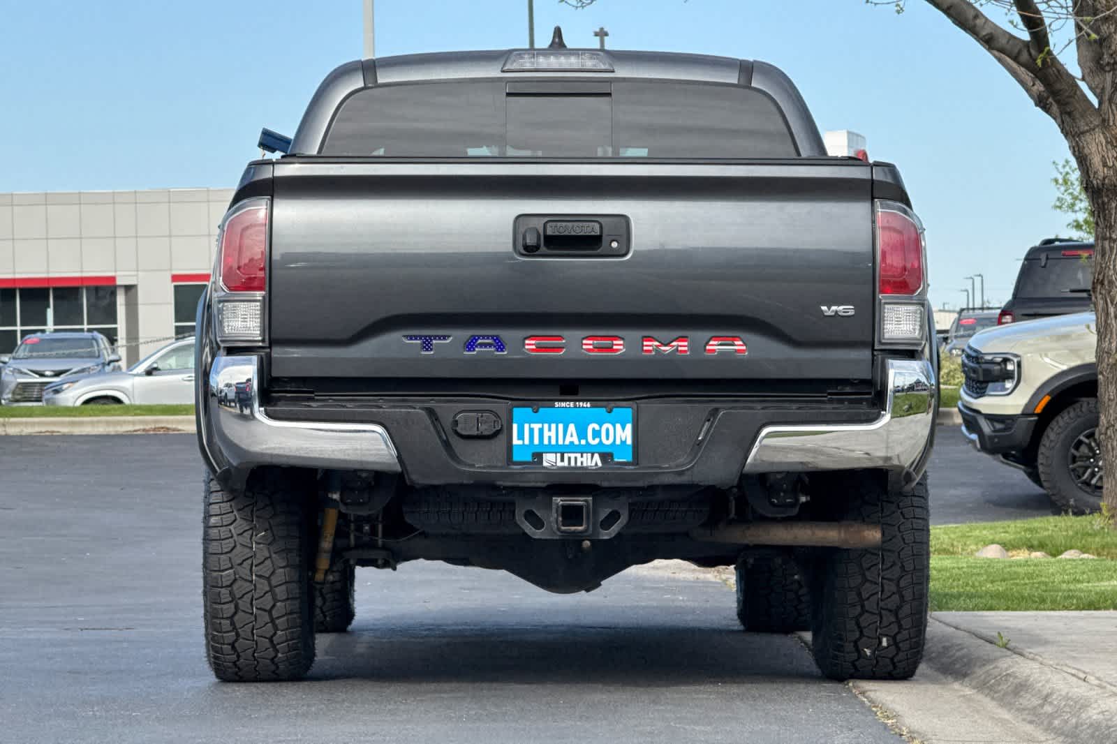Thumbnail: 2023 Toyota Tacoma - 7
