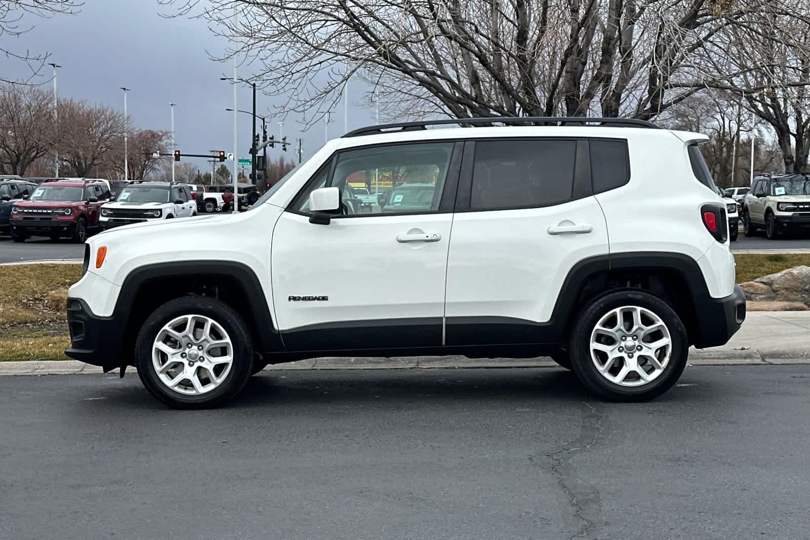 Thumbnail: 2018 Jeep Renegade - 5